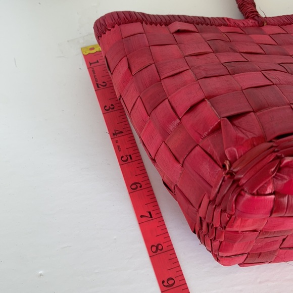 Amazing basket weave purse with sequin heart scarf - Picture 6 of 8